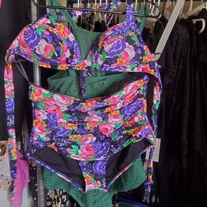 Unique Vintage Floral 2 piece